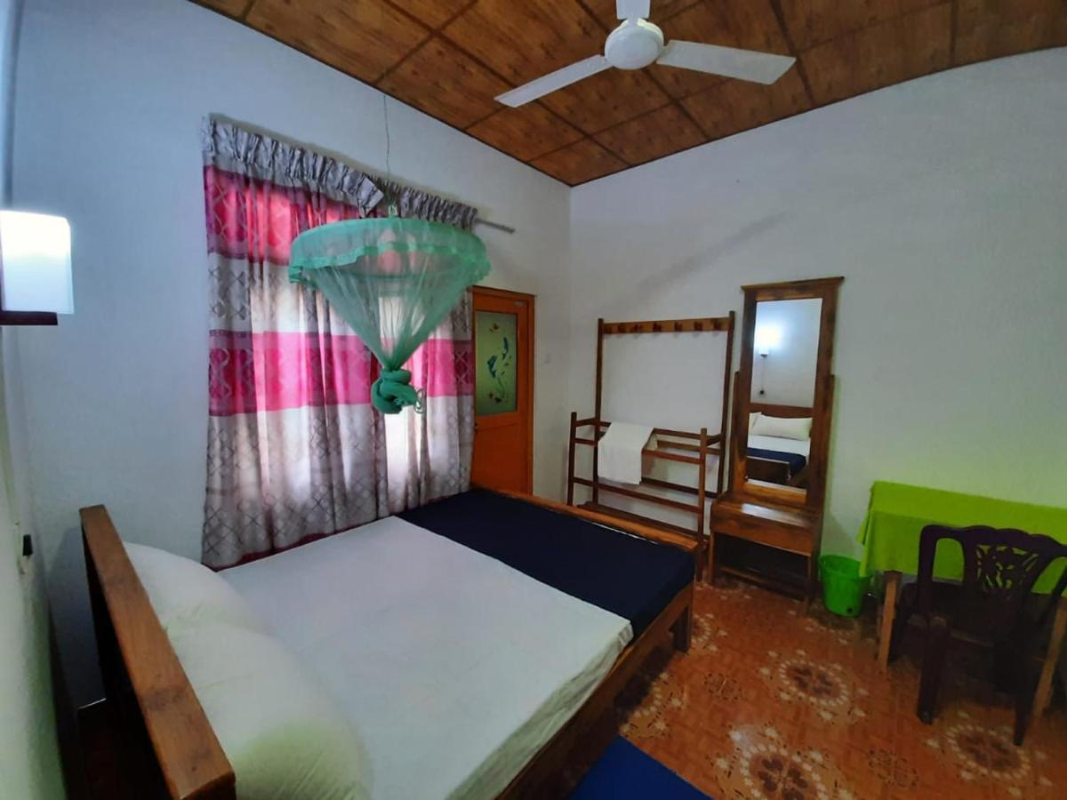 Wilpattu Lakwin Guest Hotel Pahala Maragahawewa Buitenkant foto