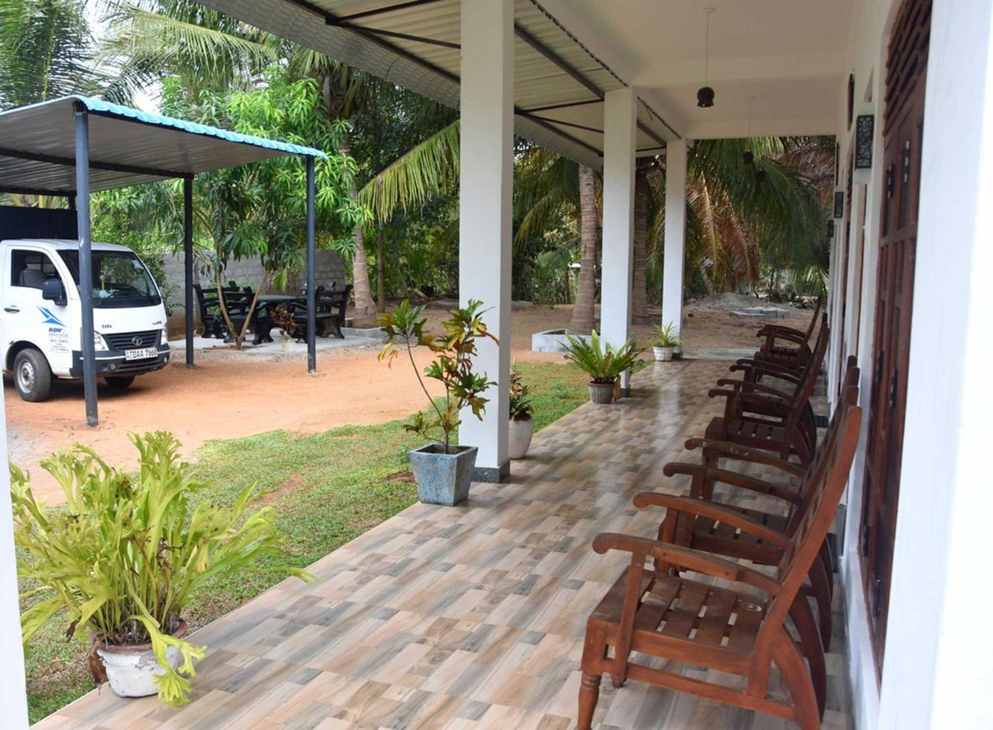 Wilpattu Lakwin Guest Hotel Pahala Maragahawewa Buitenkant foto